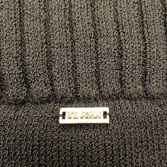 ST. JOHN Sleeveless Shoulder Blouse, Petite - Picture 3 of 5